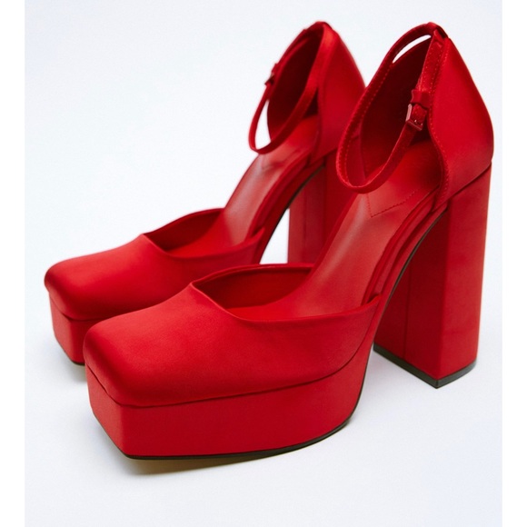 ✨SALE✨Zara fabric platform pump ✨SALE✨ - Picture 2 of 9